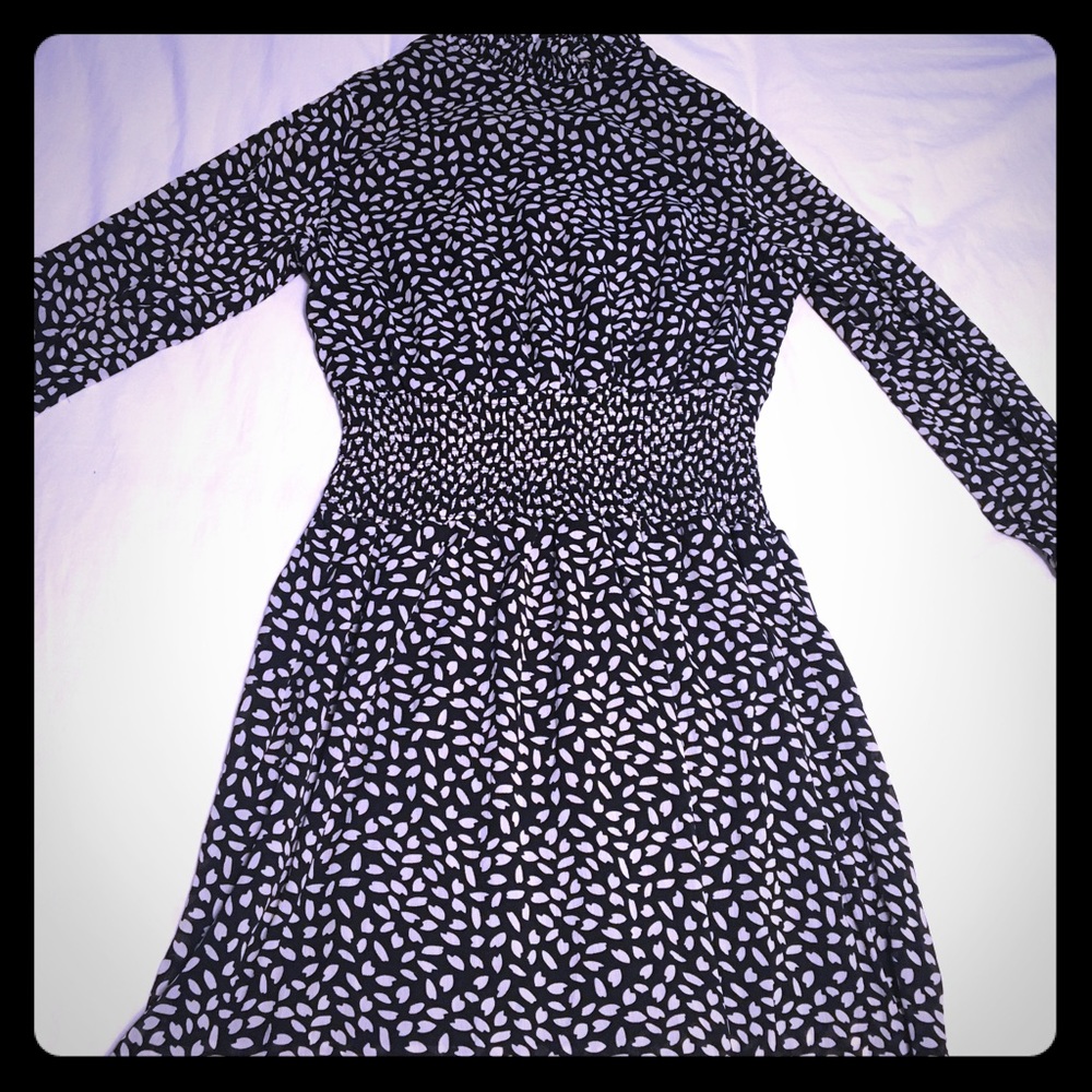 NWT High-Neck Ruffle Black & White Dress Size M